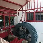Le Moulin Du Landion Et Hotel Dolancourt