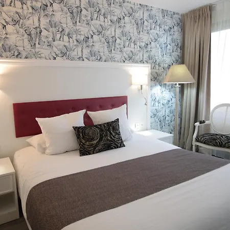 Le Moulin Du Landion Et ホテル 3*