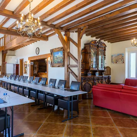 Hotel Le Moulin Du Landion Et 3*