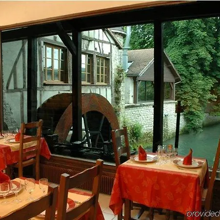 Le Moulin Du Landion Et 3*