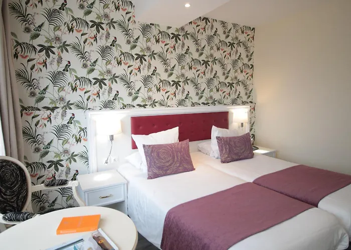 Hotel Le Moulin Du Landion Et 3*