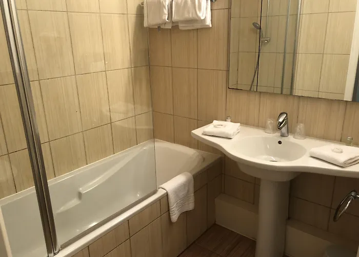 Hotell Le Moulin Du Landion Et 3*