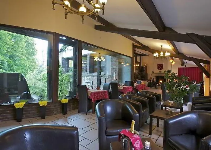 Hotel Le Moulin Du Landion Et 3*